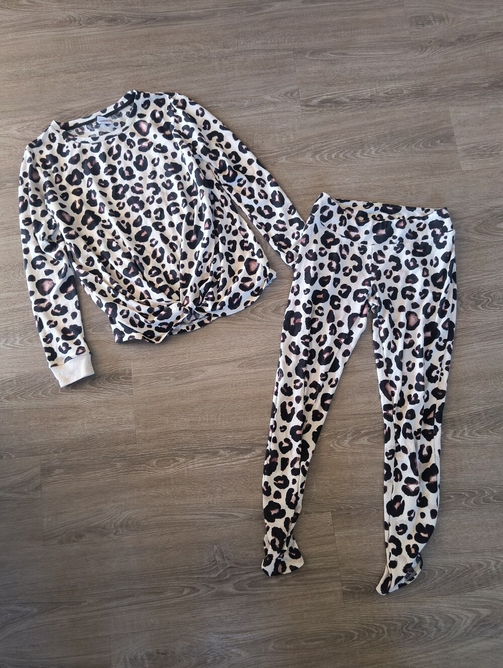 Stars Above Top & Pants Pajama PJ Lounge Set Soft Womens Leopard Brown XS